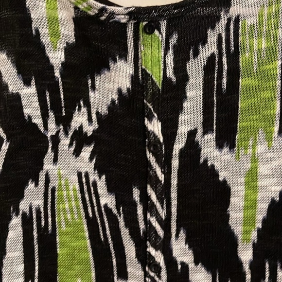 🌹NWT: CHELSEA & THEODORE LIME SALT MULTI BLOUSE - Picture 7 of 12